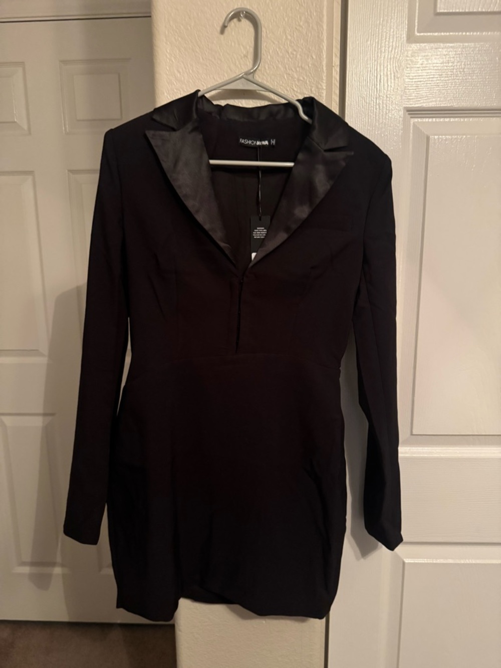 Fashion Nova Black Satin Lapel Long-Sleeve Dress